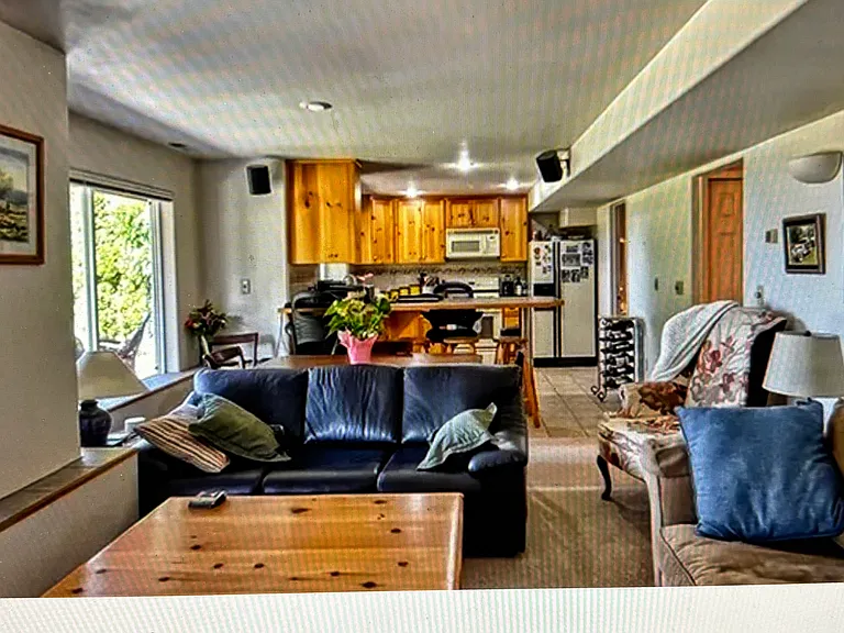 2208 Samish Way — Photo 3