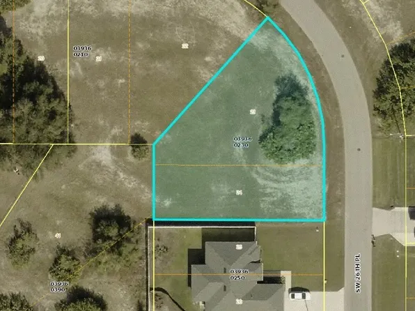 200 SW 26th Pl, Cape Coral, FL 33991