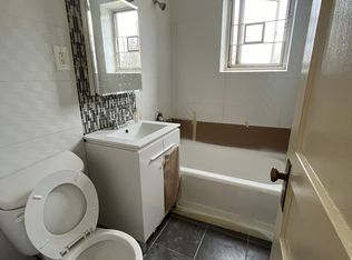 192-20B 67th Ave #3C, Fresh Meadows, NY 11365