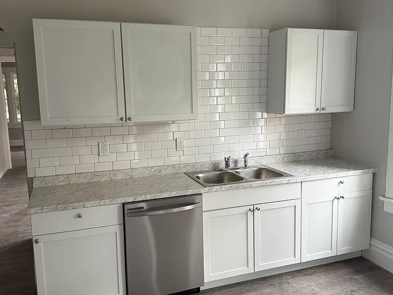 721 E Corrington Ave — Photo 13