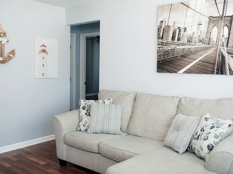 1324 Little Bay Ave #2 — Photo 3