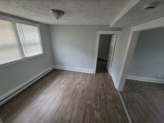 3rd image of 2174 W 103rd St APT 1