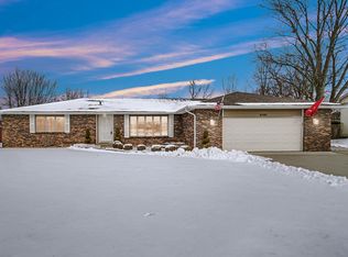 9280 W 93rd Ave, Saint John, IN 46373