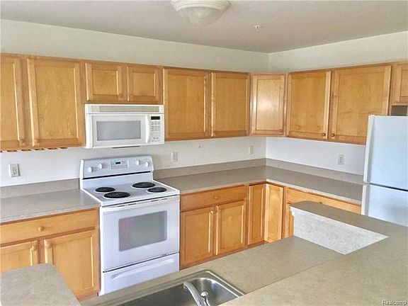 3rd image of 3987 Forester Blvd #60