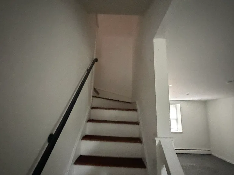 813 New Rd — Photo 5