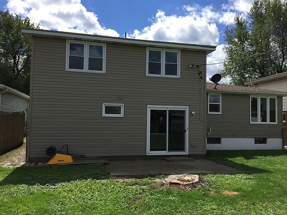 2nd image of 194 N Creek Dr