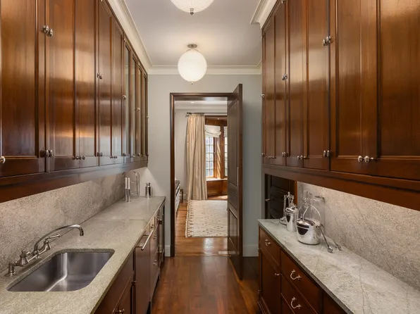 4 East 73rd Street image 15 of 31