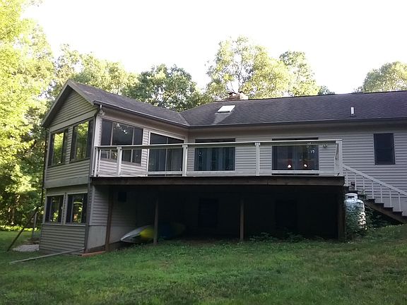 4th image of 1270 Hawthorne Hills Dr SE