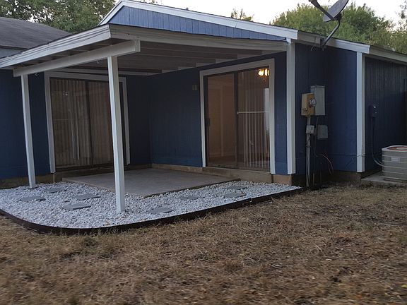 3rd image of 4022 Colonial Sun Dr