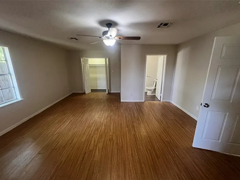 4817 Lansdown Dr — Photo 5