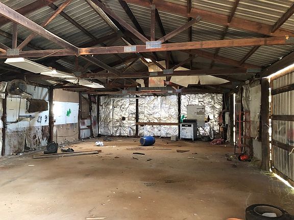 4th image of 288 Leagan Dr