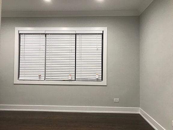 2nd image of 5606 W Leland Ave APT 2W
