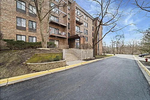 425 Walnut Creek Ln Photo 1