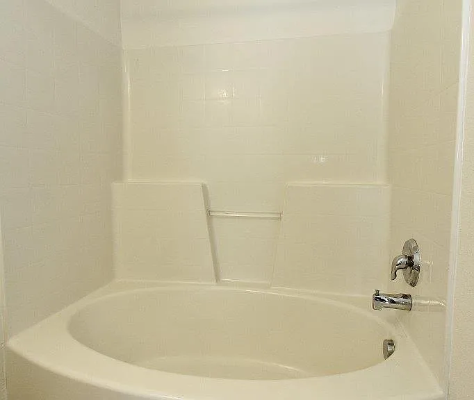 1208 N Cheshire Dr — Photo 15