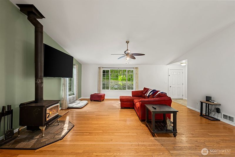 4th image of 600 E Probert Road