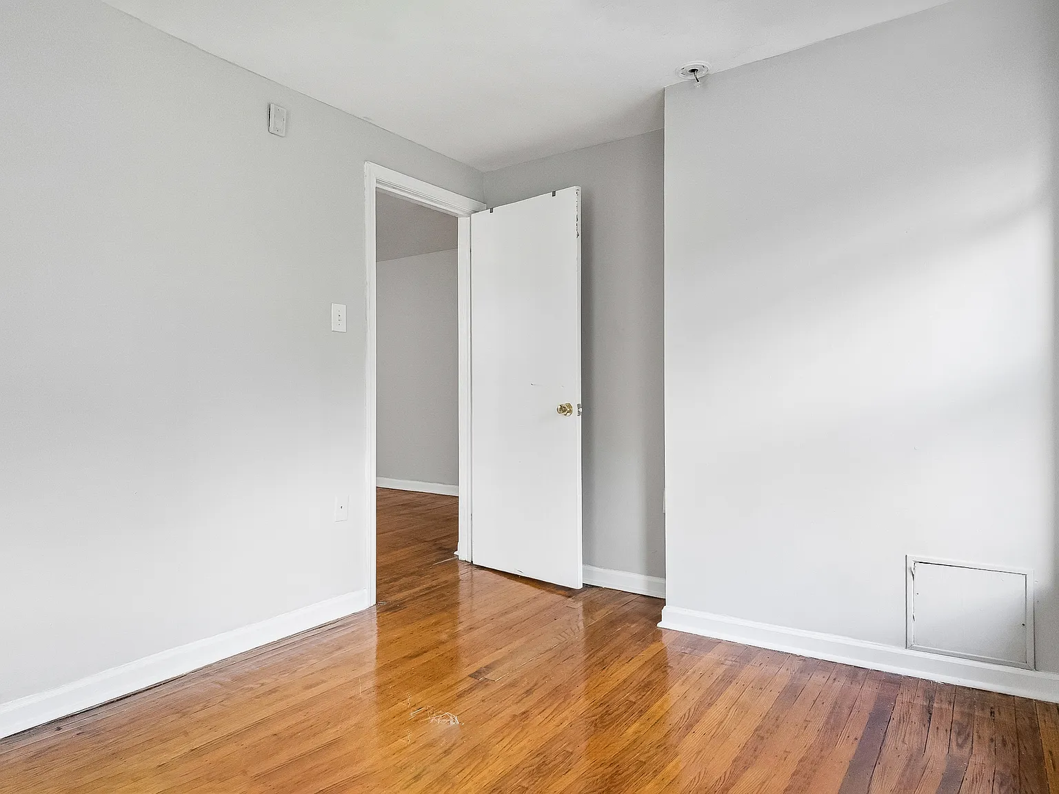1 bed, $1,090 — Photo 4