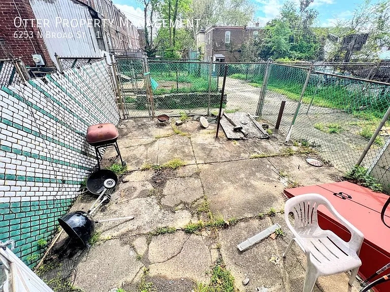 6253 N Broad St #1 — Photo 29