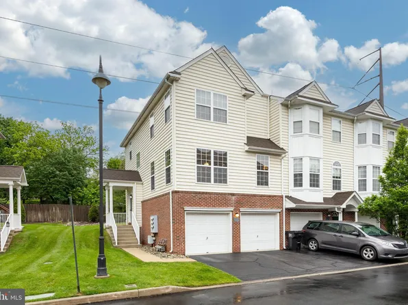 19 Cameron Ct, Royersford, PA 19468