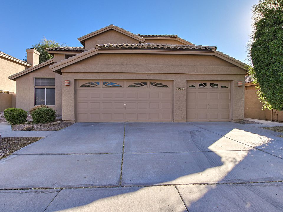 1st image of 1431 W Thunderhill Dr