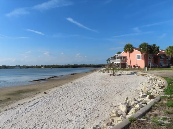 3747 42nd Way S Unit C, Saint Petersburg, FL 33711