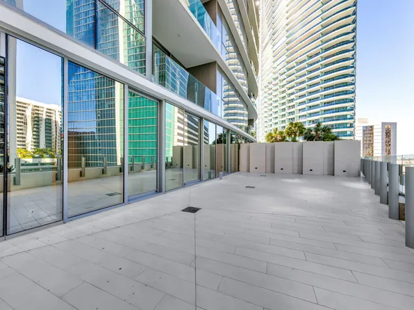 300 Biscayne Bulevard Way Boulevard Champions Off #1509, Miami, FL 33131
