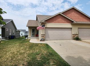 5502 Dostal Dr SW, Cedar Rapids, IA 52404