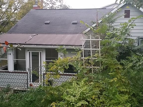 3rd image of 504R Indiana Ave