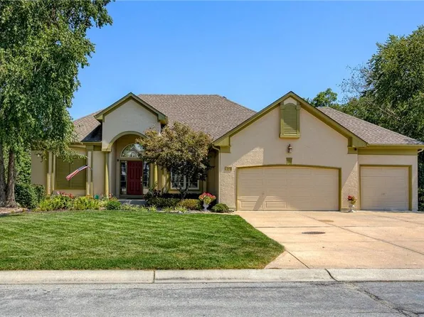 601 NW Timber Ridge Trl, Lees Summit, MO 64081