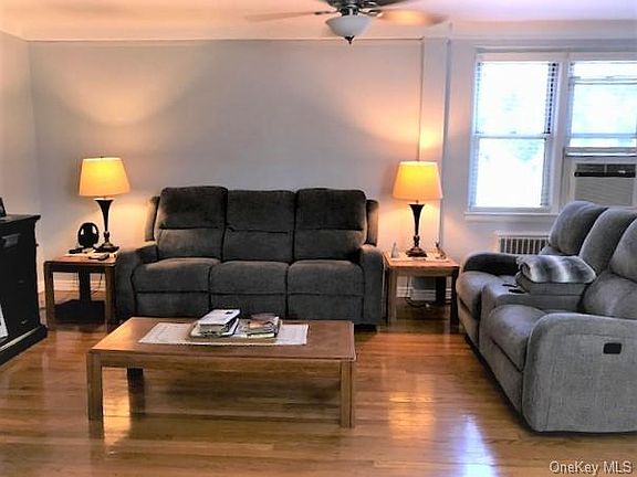 3rd image of 811 Bronx River Rd APT 4J