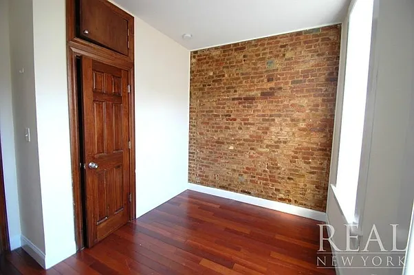 Rented by REAL New York | media 5