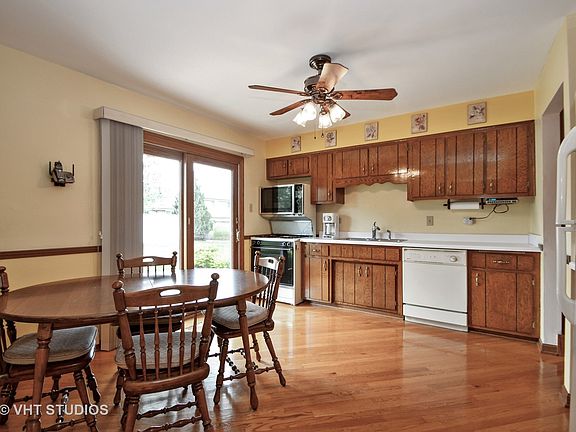 3rd image of 14018 Clearview Dr