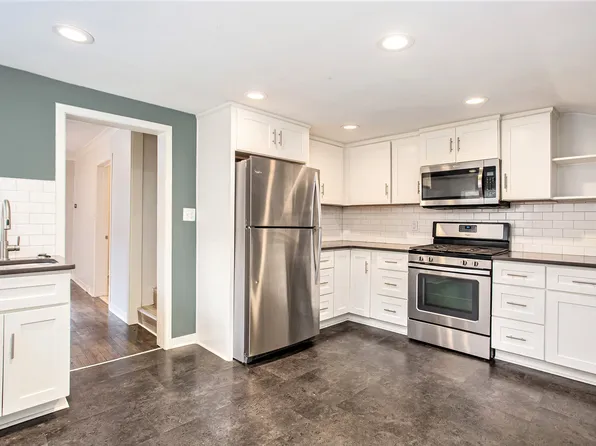 60 Caroline Pl NE, Grand Rapids, MI 49503