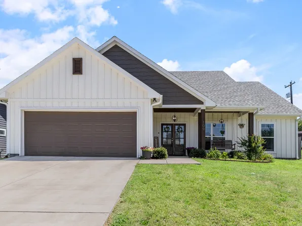 109 Byrom Ct, Whitesboro, TX 76273