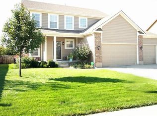 913 SW 33rd St, Lees Summit, MO 64082