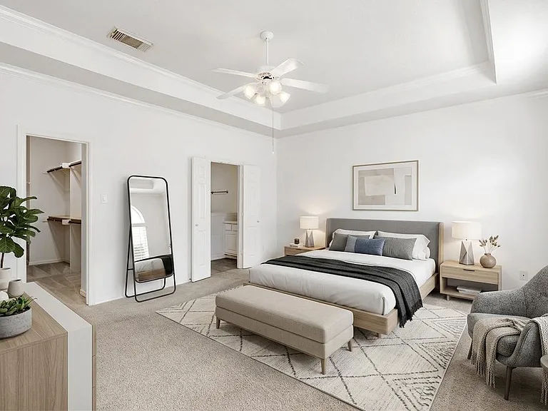 5913 Dolores St #B — Photo 3