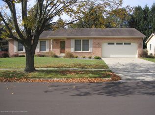 5563 Wood Valley Dr, Haslett, MI 48840