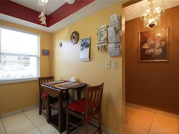 5th image of 2610 Woodgate Ln