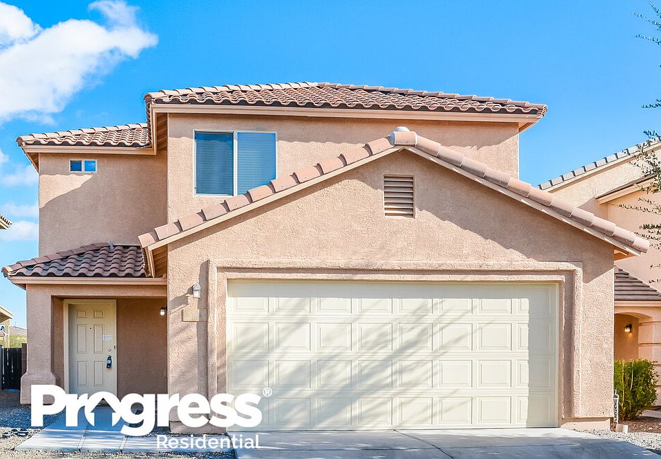1st image of 886 W Calle Arroyo Norte