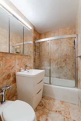 Rented by Compass | media 12