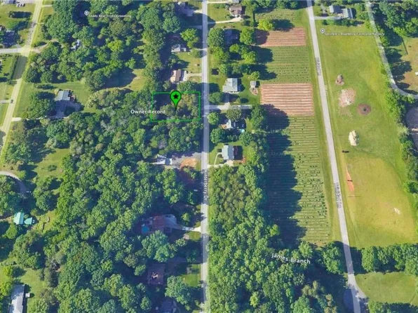 2270 Winterberry Dr, Winston Salem, NC 27106