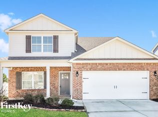 1052 Flyway View Ln, Alabaster, AL 35007