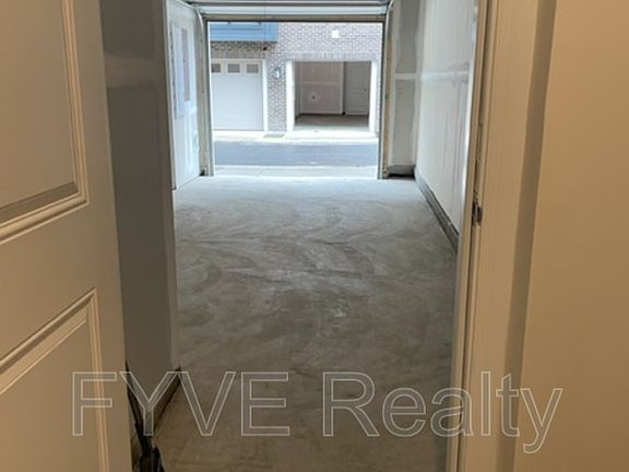 5th image of 3219 Campbell Dr