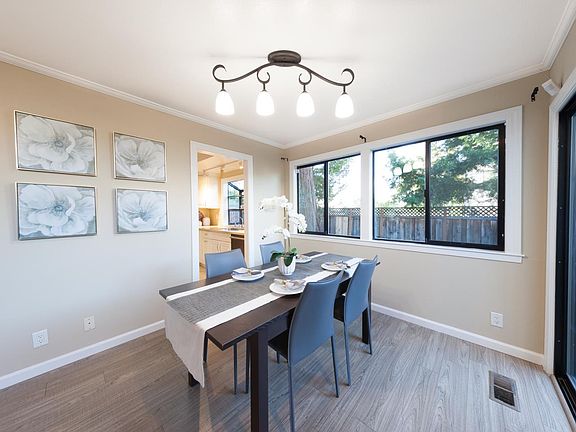 5th image of 2610 Sierra Village Ct