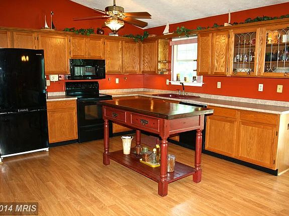 3rd image of 47020 Piper Ct