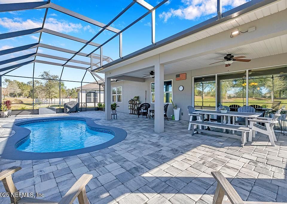 1st image of 139 EVENSHADE Way