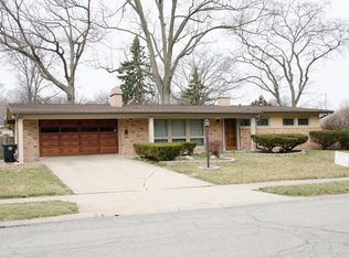 3131 Springbrook Dr, South Bend, IN 46614