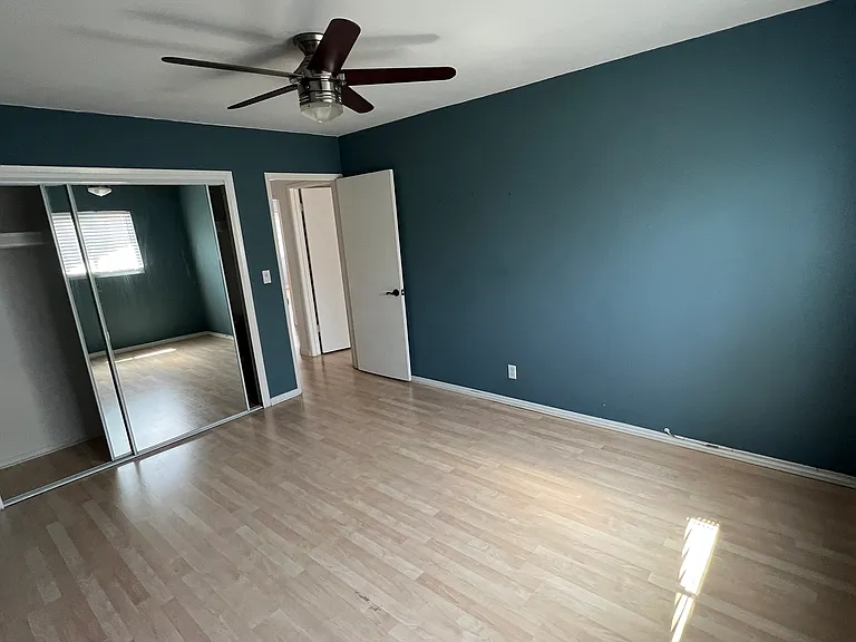 514 Marigold Ave #1/2 — Photo 19