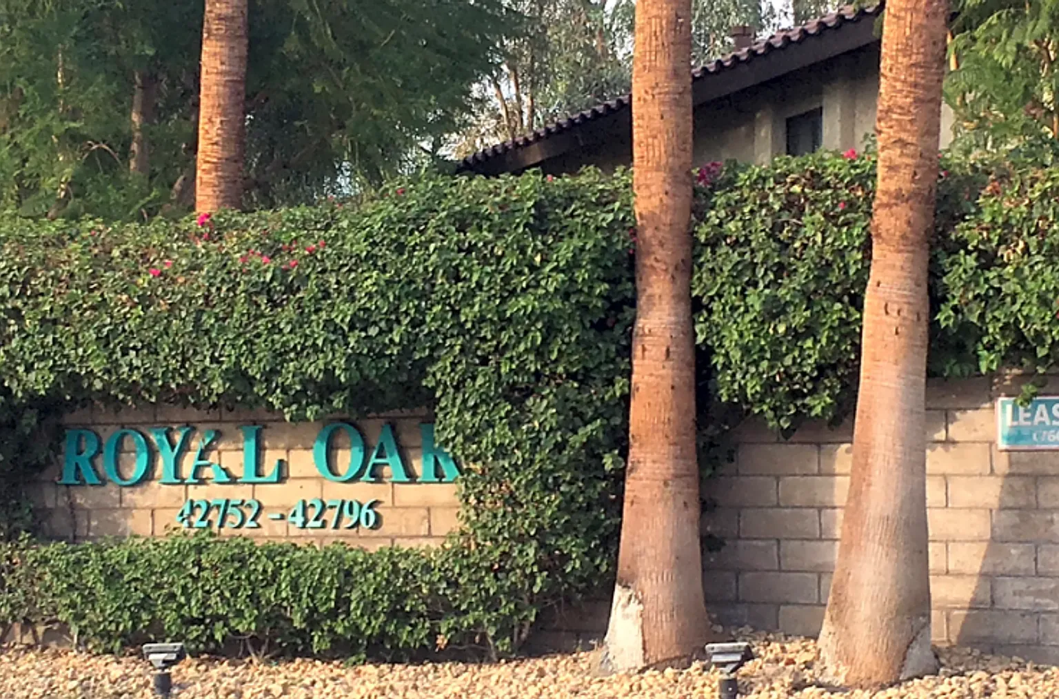 Royal Oaks Apartments in Bermuda Dunes — Photo 1