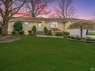 1290 Sioux Rd, North Brunswick, NJ 08902