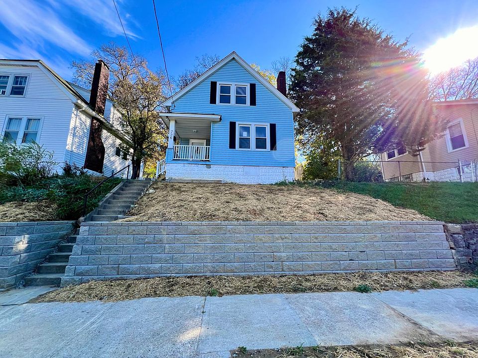 1st image of 726 Woodlawn Ave